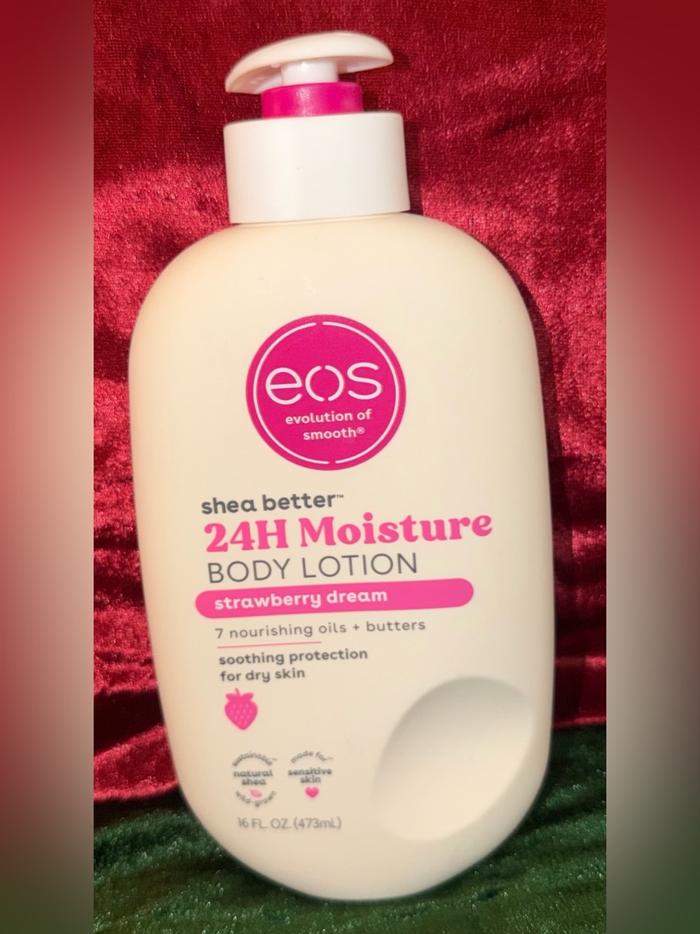 eos 24H Moisture Body Lotion Strawberry Dream - Pink & White